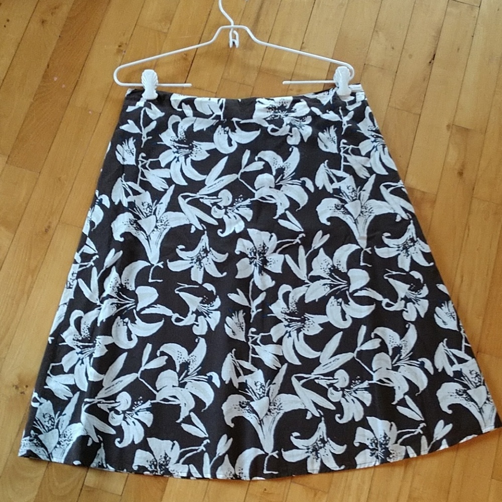 Liz & Co. Lined Skirt